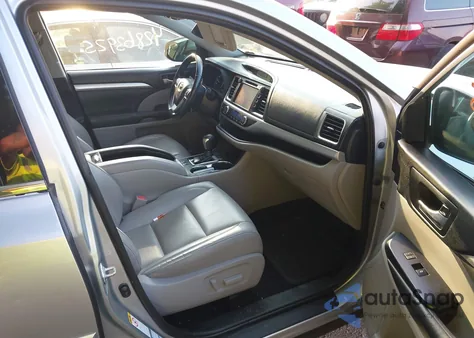 2019 Toyota Highlander Xle from USA, damaged, VIN 5TDJZRFH7KS575157